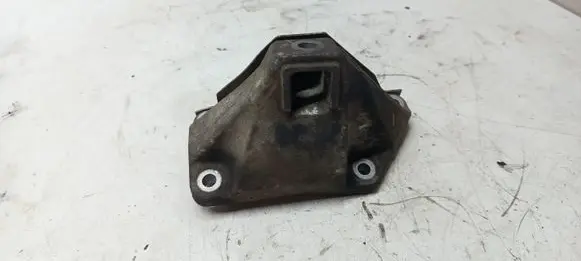 BMW 5 F10 F11 Engine mounting bracket 6777528