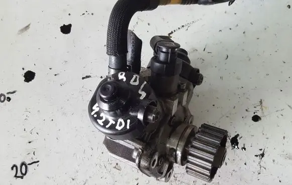 Audi A8 S8 D4 4H Fuel injection high pressure pump df543esfrT5XXXX