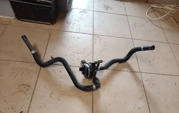 KIA Niro Water pump 369002B200 20170630 PA66GF25