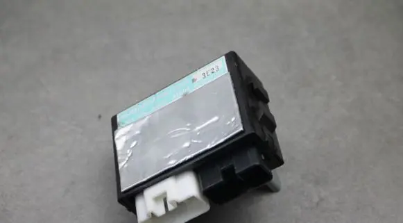 Subaru Outback Light module LCM 84067AE00A