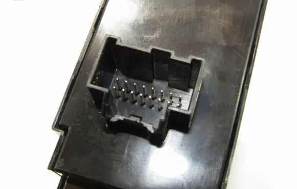 Chevrolet Captiva Wing mirror switch