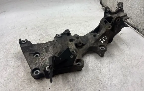 Mitsubishi Lancer X Generator/alternator bracket 03G903143