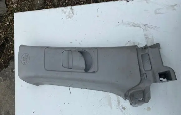 Toyota Land Cruiser (J150) (C) pillar trim 7303460020