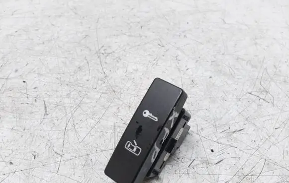 Volkswagen Touareg I Central locking switch button 7L6962125