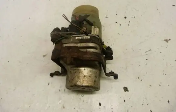 Ford Focus Power steering pump