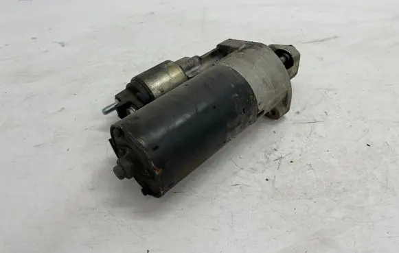 Mercedes-Benz CLS C219 Starter motor