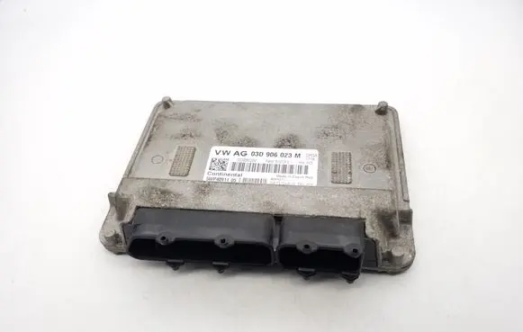 Skoda Fabia Mk2 (5J) Engine control unit/module ECU 03D906023M 5WP4091105
