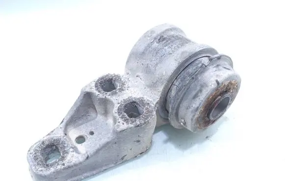 Volkswagen PASSAT B5 Rear axle beam mounts housing 8E0501522L 8E0501521L