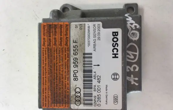 Audi A3 S3 8P Airbag control unit/module 8P0959655F 0285001482
