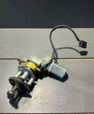 Volkswagen Transporter - Caravelle T5 Sliding door latching motor 7H0843765C