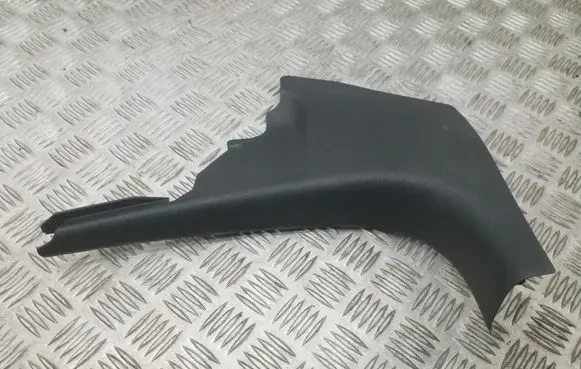 Foot area side trim