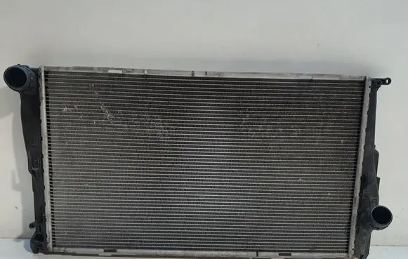 BMW 3 E90 E91 Coolant radiator 3122363 3070190 781027013