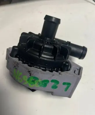 Volkswagen ID.4 Electric auxiliary coolant/water pump 1EA965567L