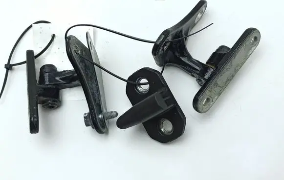 Mercedes-Benz CLK A209 C209 Front door hinges set A2037200004