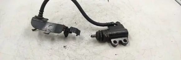 Nissan Primera Clutch slave cylinder 570176s7