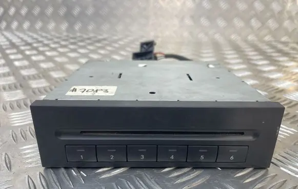 Mercedes-Benz E W211 CD/DVD changer A2118275542
