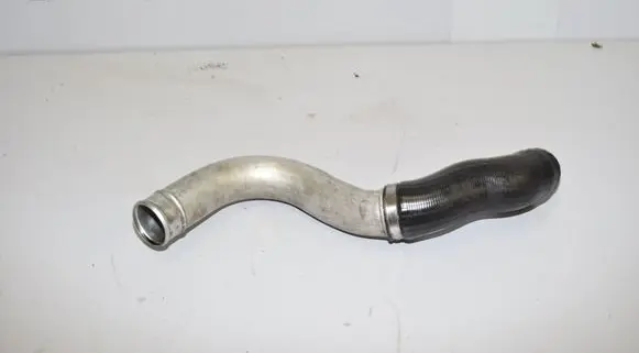 BMW 5 E39 Intercooler hose/pipe 2249669