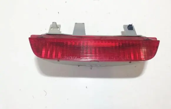 Toyota Yaris Verso Third/center stoplight