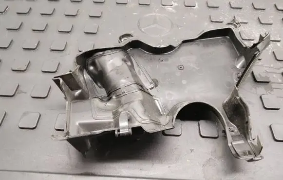 Mercedes-Benz Citan W415 Engine cover (trim) 175b10287r
