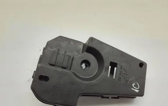 Volkswagen Sharan Tail light bulb cover holder 7M5945257