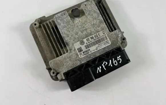 Seat Toledo III (5P) Engine control unit/module ECU 03C906016E 0261S04393