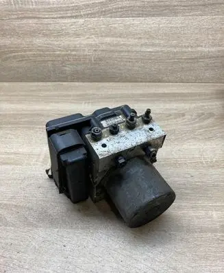BMW 5 E60 E61 ABS Pump 6768906 6758743