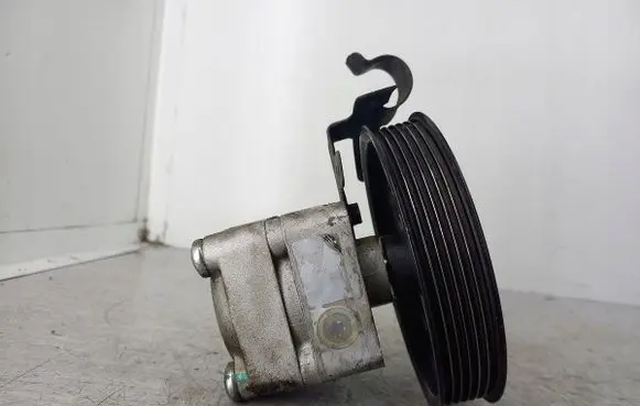 Volvo S80 Power steering pump 