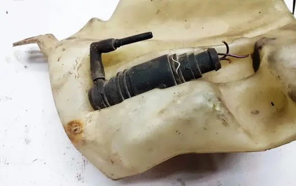 Audi A4 S4 B5 8D Windscreen/windshield washer pump