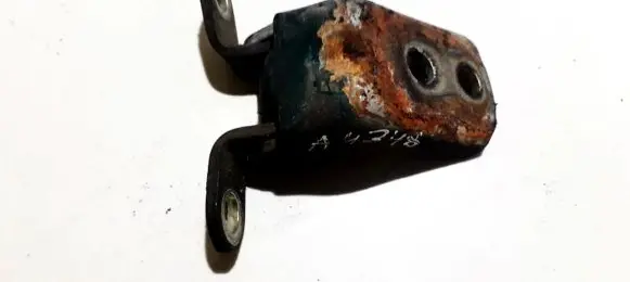 Nissan Almera N16 Rear door lower hinge