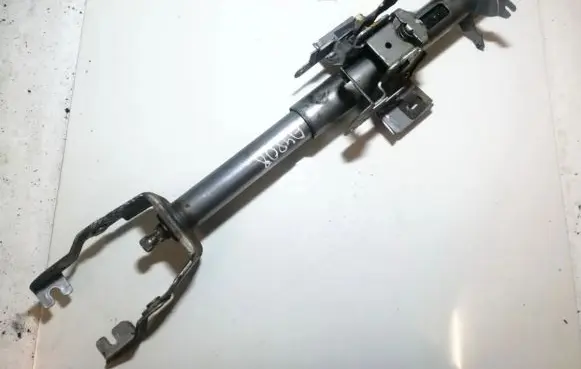 Mazda 626 Steering wheel axle