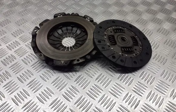 Opel Astra G Pressure plate 
