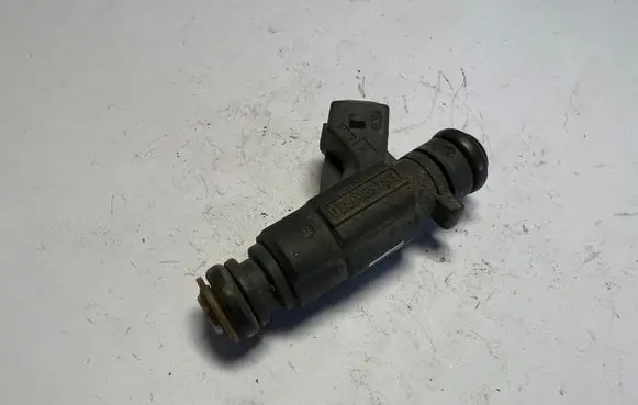 Fuel injector