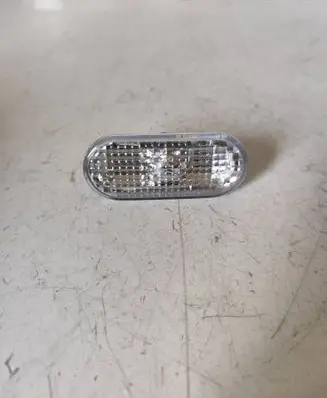 Volkswagen Polo III 6N 6N2 6NF Front fender indicator light 1J5949117