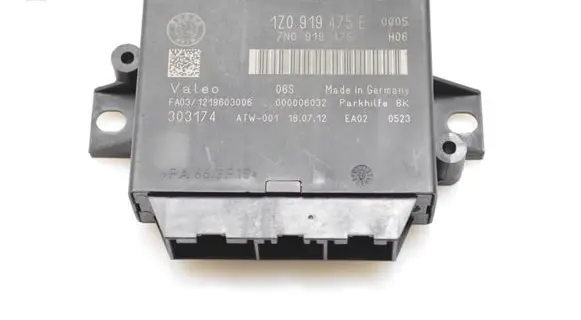 Skoda Superb B6 (3T) Parking PDC control unit/module 1Z0919475E