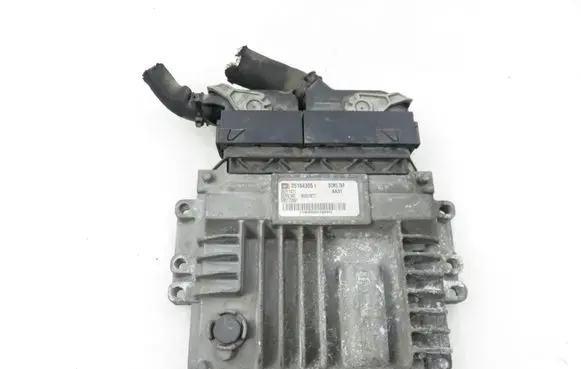 Chevrolet Captiva Engine control unit/module 25184305