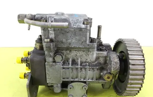 Seat Toledo II (1M) Fuel injection high pressure pump 038130107D