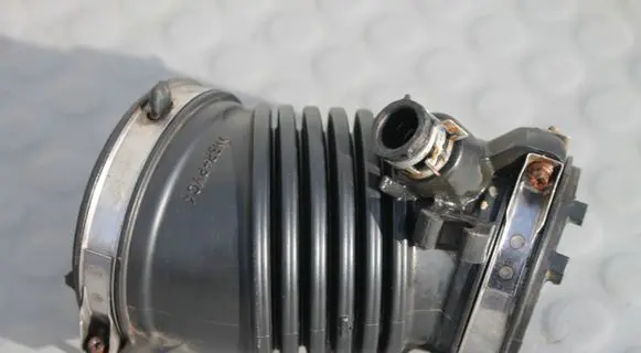Honda CR-V Air intake hose/pipe R6AAFT45