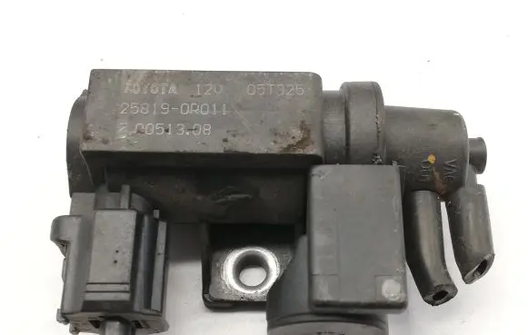 Lexus IS 220D-250-350 Turbo solenoid valve 258190R011