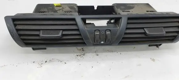 Fiat Stilo Dash center air vent grill LS347801 735269789