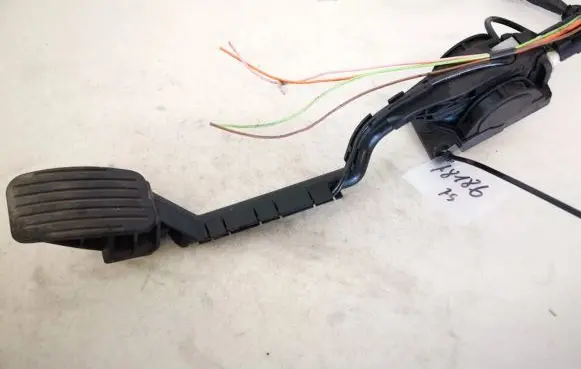 Peugeot 607 Accelerator throttle pedal 9651510780