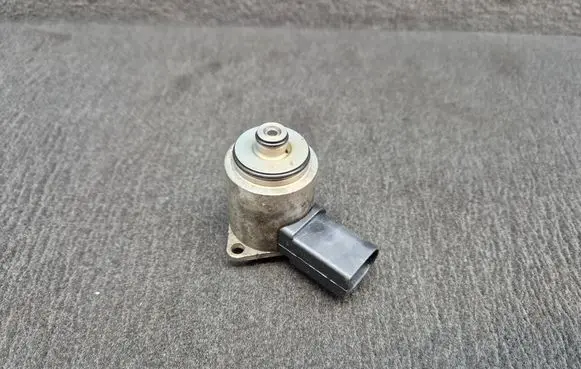 Audi Q7 4L Hydraulic servotronic pressure valve 4F0998317A 8E2998317