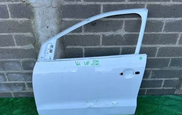Volkswagen Up Rear door
