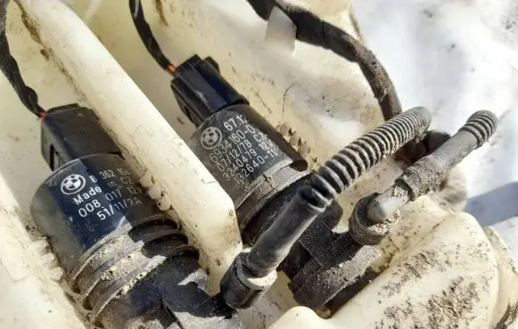 BMW 5 GT F07 Windscreen/windshield washer pump 67126934160 6934160