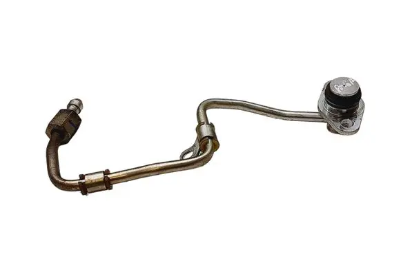 Mazda 6 Fuel injector supply line/pipe 