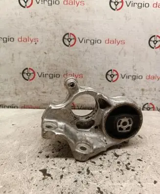 Citroen Xsara Picasso Engine mount bracket 96391768