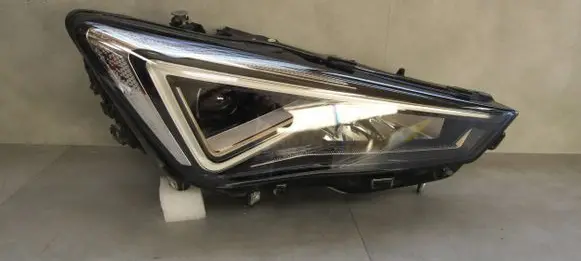 Seat Tarraco Headlight/headlamp 5FJ941008F 90143461 011D02A00