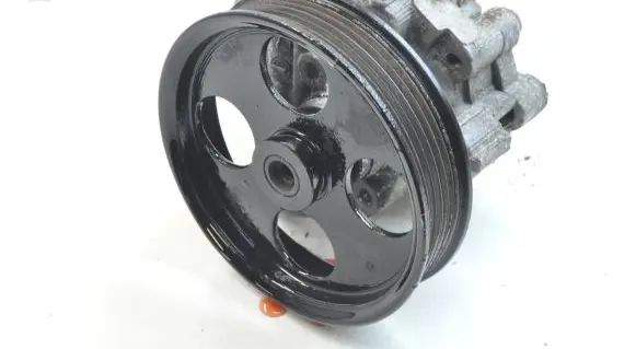 Opel Insignia A Power steering pump