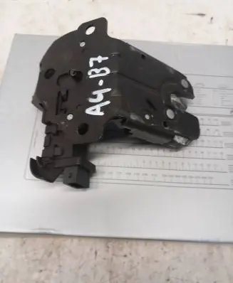 Audi A4 S4 B7 8E 8H Tailgate/trunk/boot lock/catch/latch 8P4827505C
