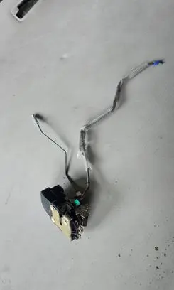 Chrysler 300 - 300C Front door lock GL11