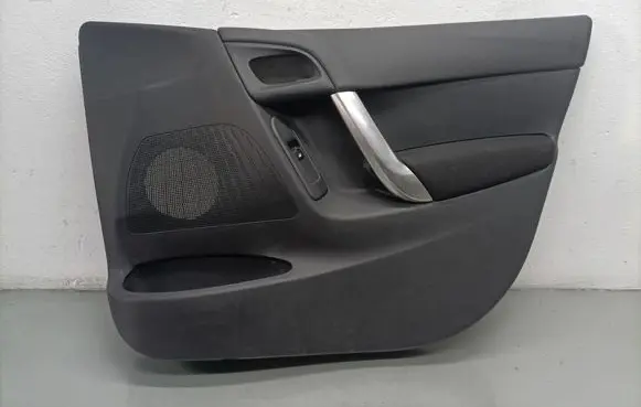 Citroen C3 Front door card panel trim